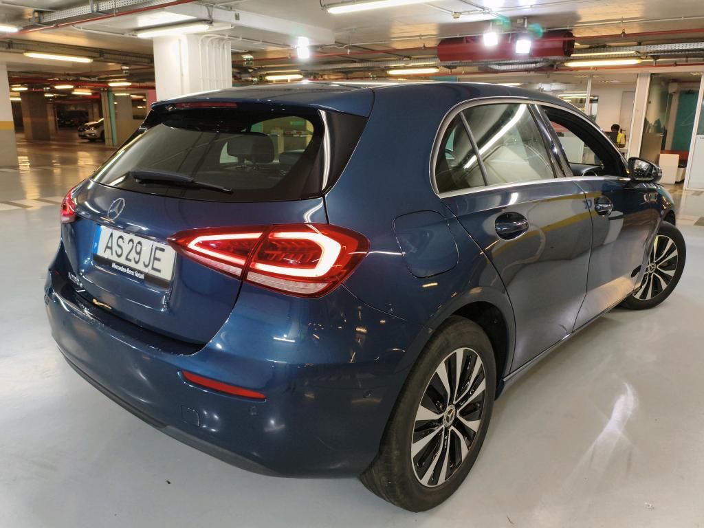 mercedes-benz-classe-a-2022-hibrido-a-gasolina-1332cc