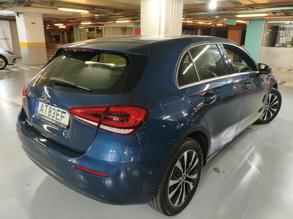 mercedes-benz-classe-a-2022-hibrido-a-gasolina-1332cc