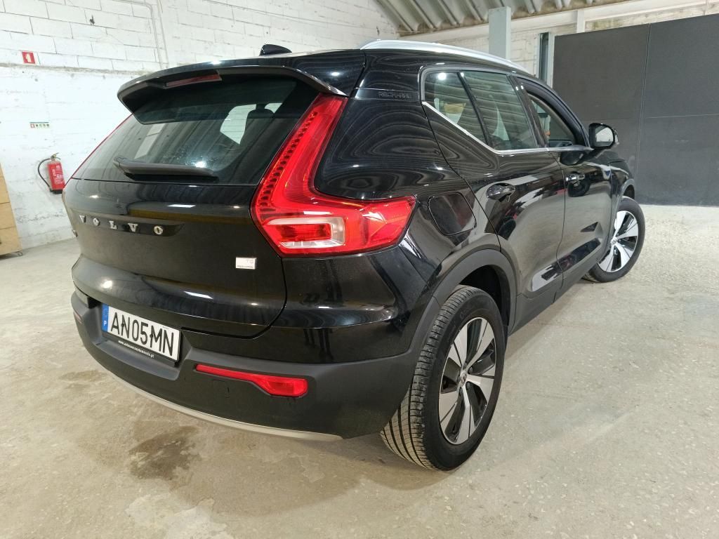 volvo-xc40-2022-hibrido-a-gasolina-1477cc