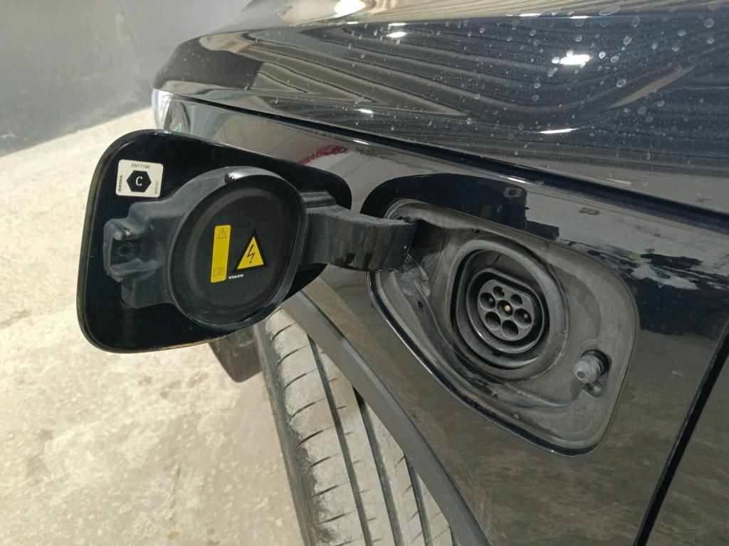 volvo-xc40-2022-hibrido-a-gasolina-1477cc