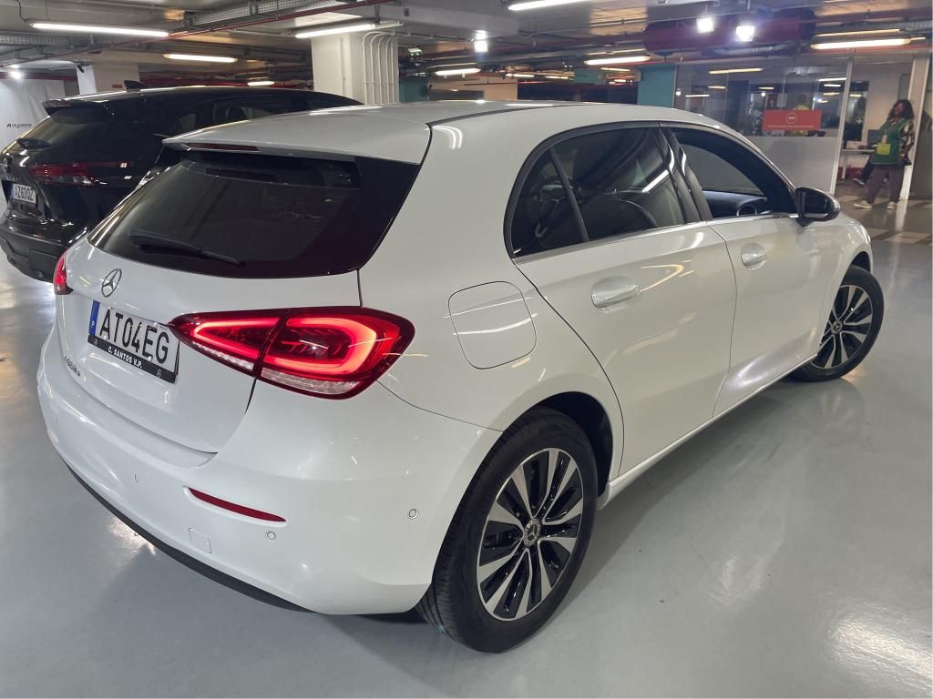 mercedes-benz-classe-a-2022-hibrido-a-gasolina-1332cc