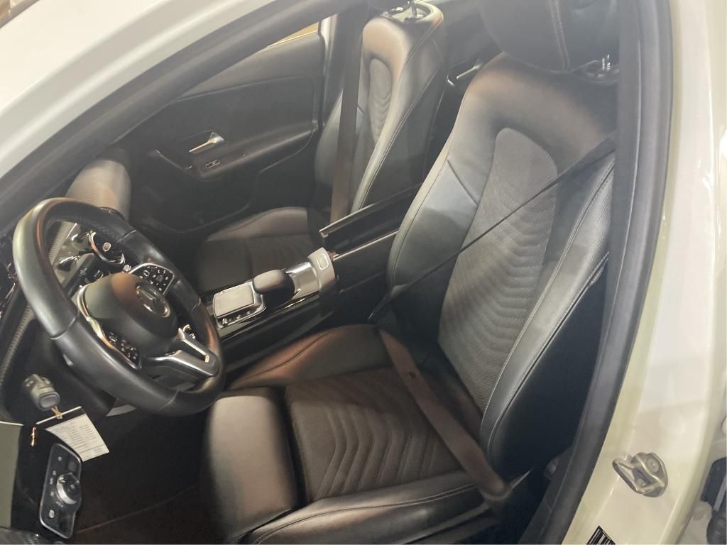 mercedes-benz-classe-a-2022-hibrido-a-gasolina-1332cc