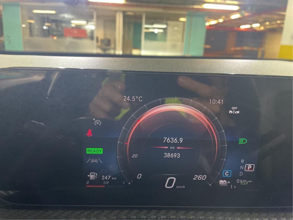 mercedes-benz-classe-a-2022-hibrido-a-gasolina-1332cc