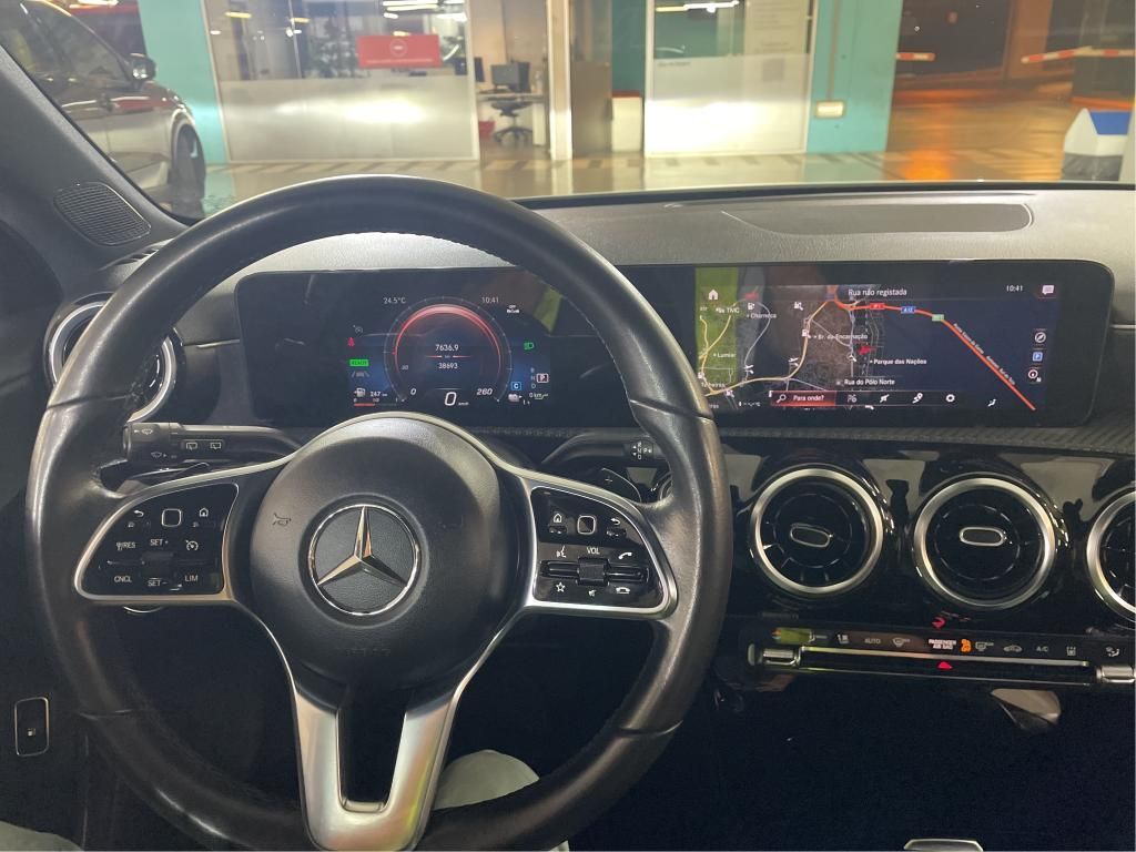 mercedes-benz-classe-a-2022-hibrido-a-gasolina-1332cc