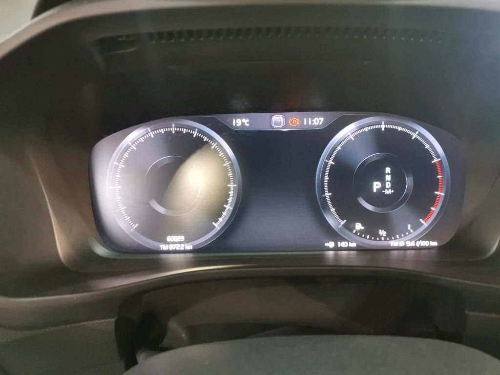 volvo-xc40-2021-gasolina-1477cc