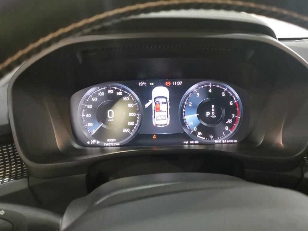 volvo-xc40-2021-gasolina-1477cc