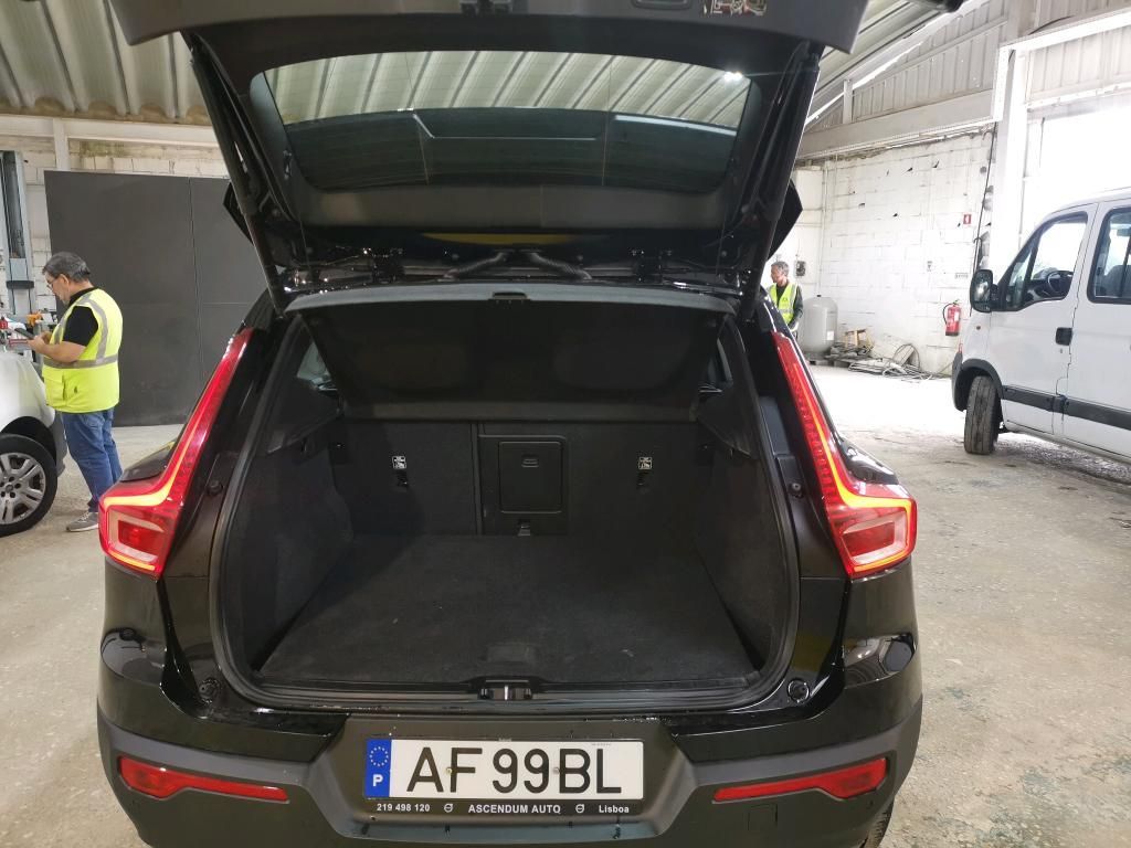volvo-xc40-2021-gasolina-1477cc