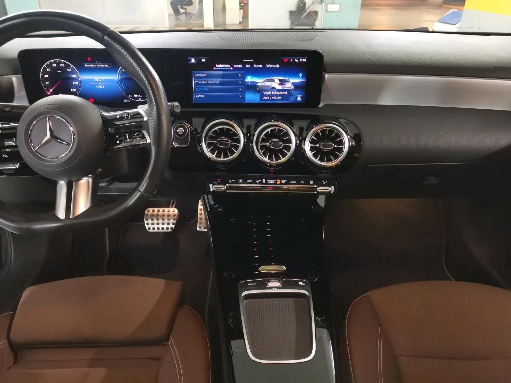 mercedes-benz-classe-a-2024-hibrido-a-gasolina-1332cc