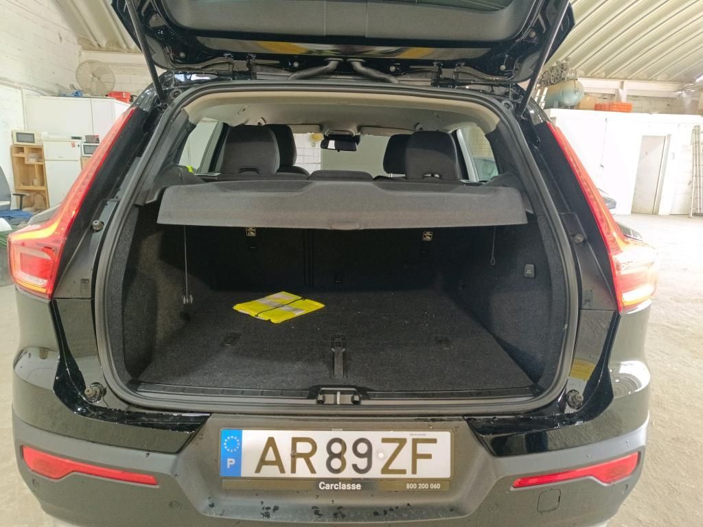 volvo-xc40-2022-gasolina-1477cc