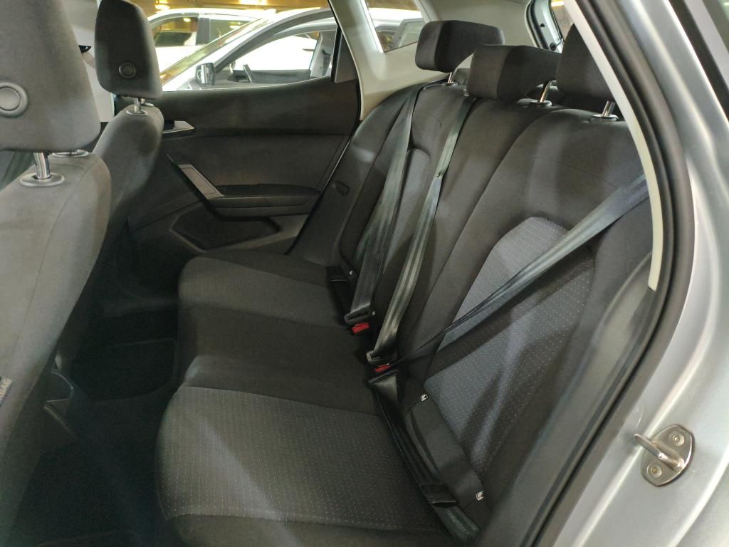 seat-arona-2023-gasolina-999cc
