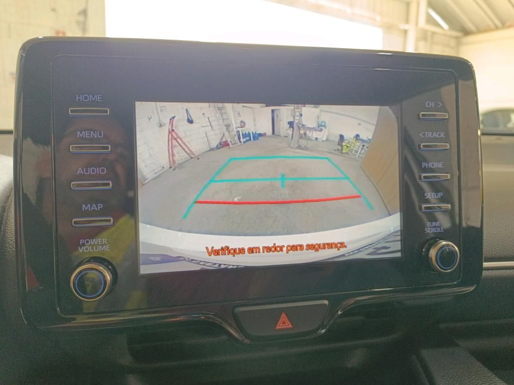 toyota-yaris-2023-hibrido-a-gasolina-1490cc