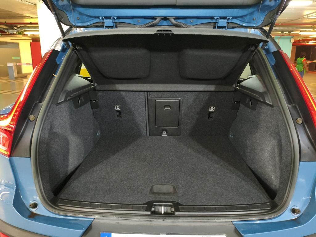 volvo-xc40-2022-eletrico-0cc