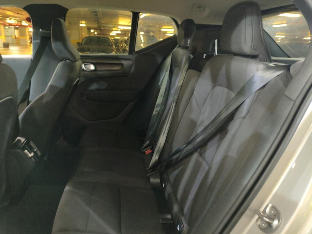 volvo-xc40-2024-gasolina-1969cc