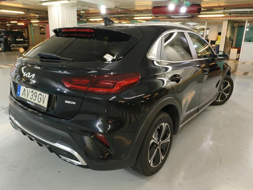 kia-xceed-2022-hibrido-a-gasolina-1580cc