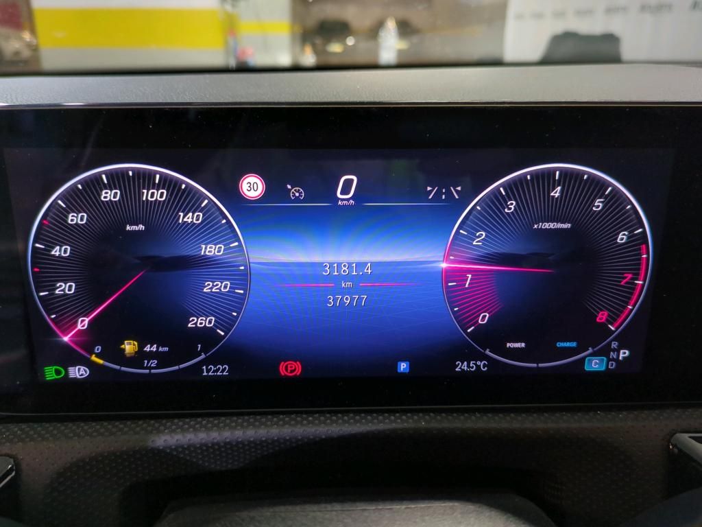 mercedes-benz-cla-2024-gasolina-1332cc