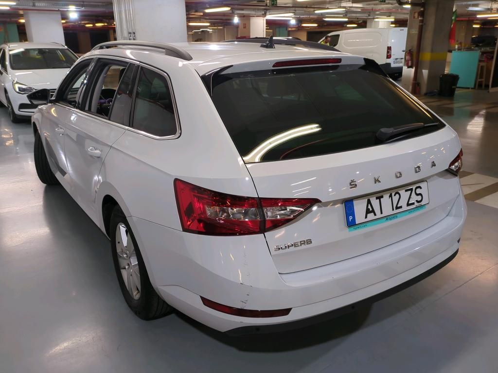 skoda-superb-2022-diesel-1968cc