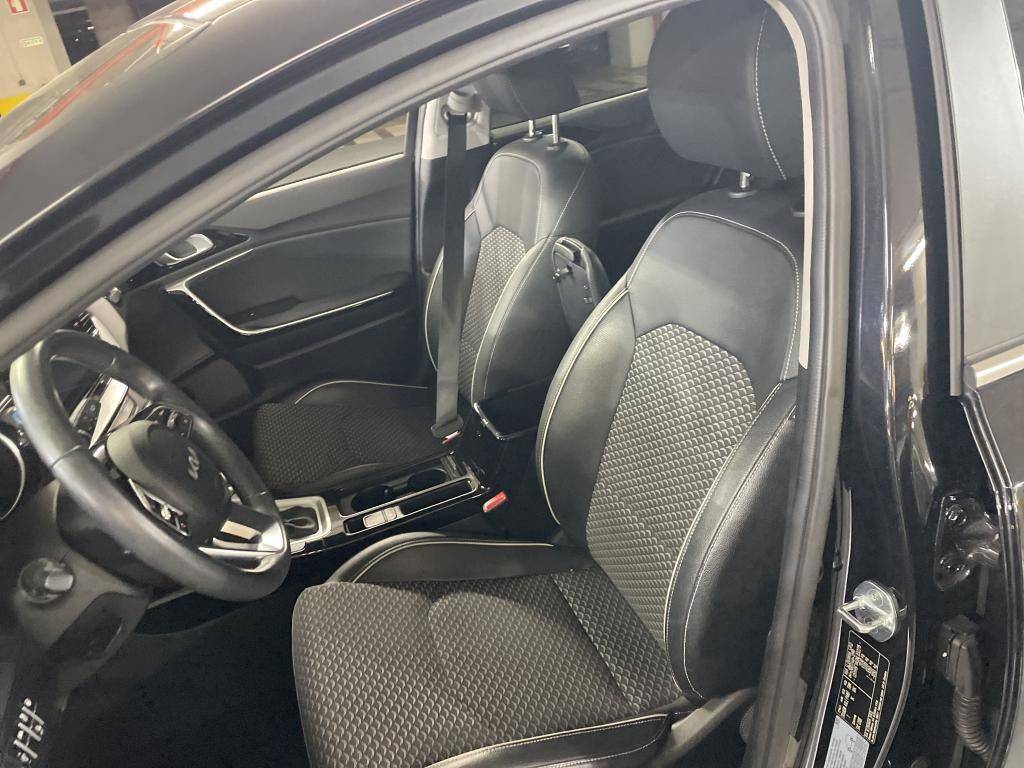 kia-xceed-2022-hibrido-a-gasolina-1580cc