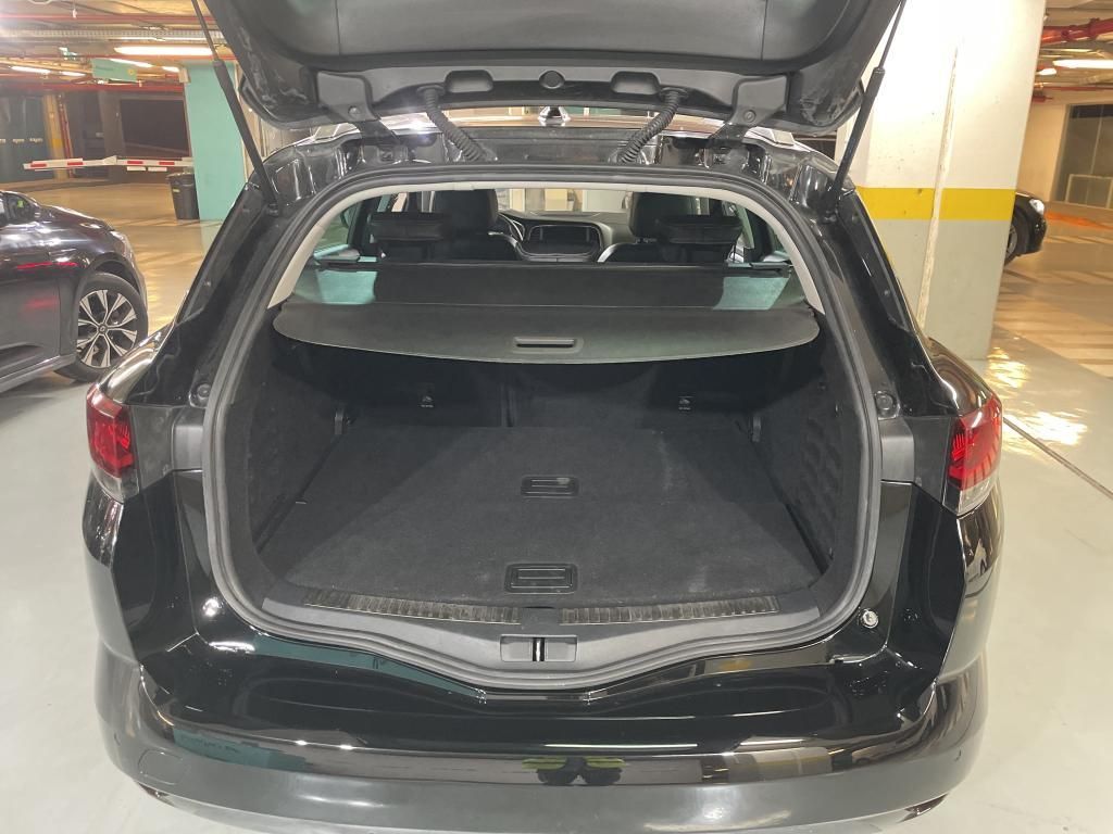 renault-megane-sport-tourer-2022-diesel-1461cc