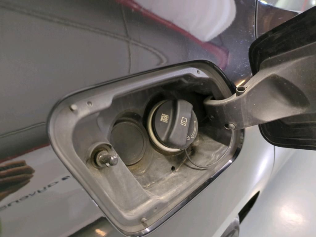 bmw-serie-2-2023-hibrido-a-gasolina-1499cc