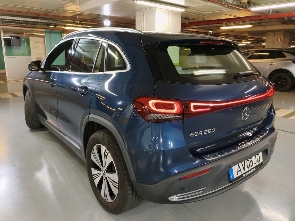 mercedes-benz-eqa-2022-eletrico-0cc