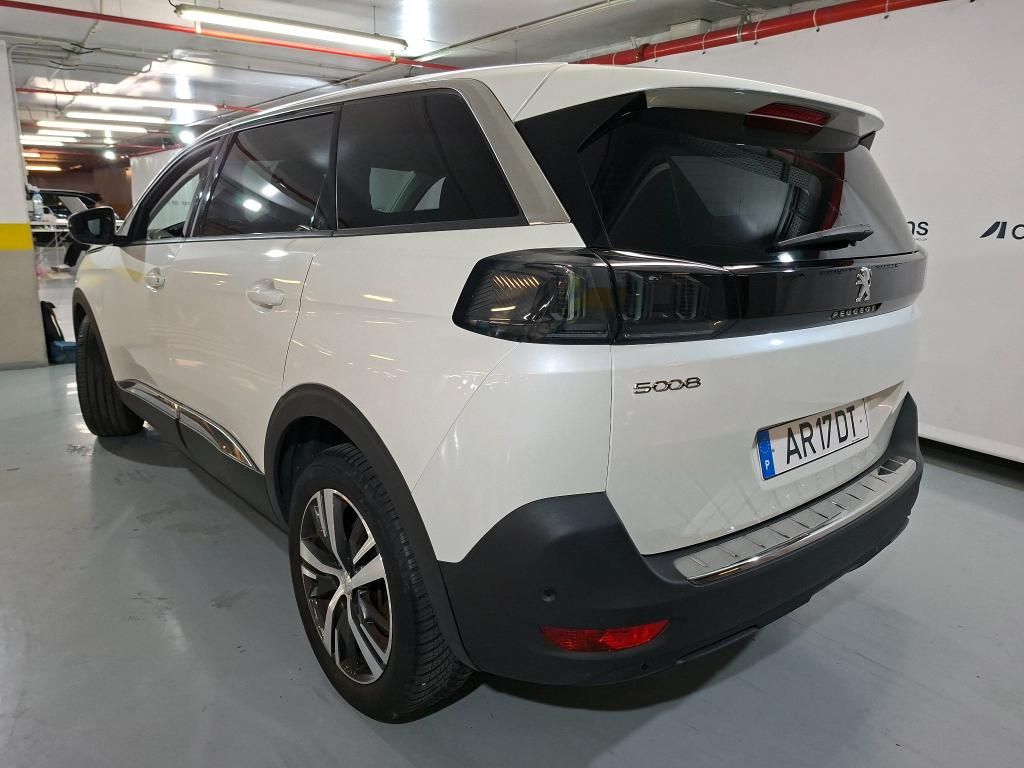 peugeot-5008-2022-diesel-1499cc