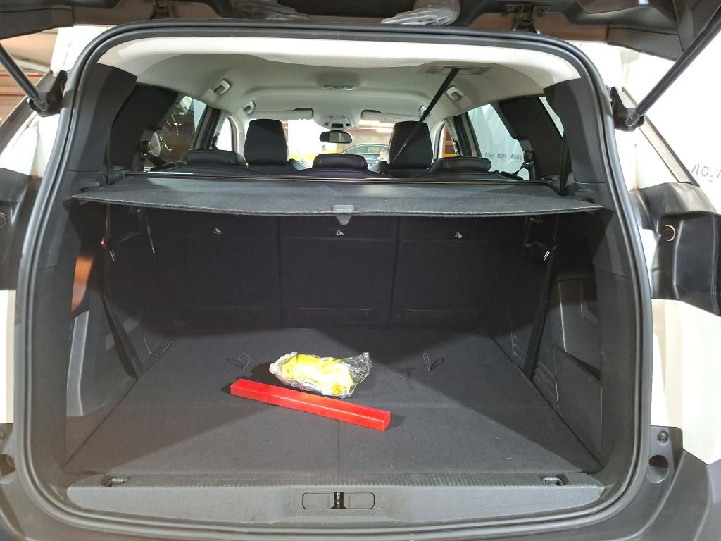 peugeot-5008-2022-diesel-1499cc