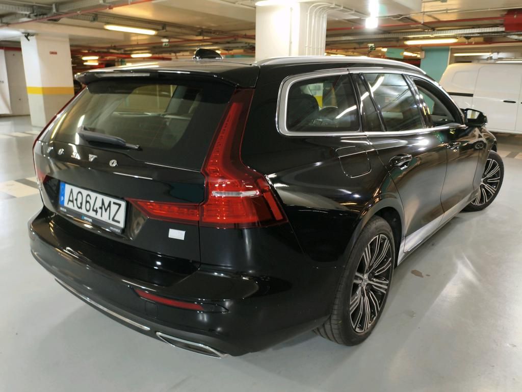 volvo-v60-2022-hibrido-a-gasolina-1969cc