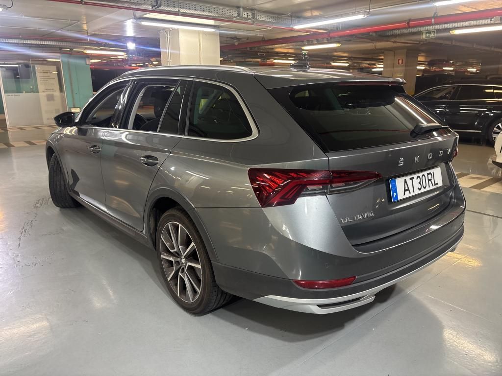 skoda-octavia-break-2022-diesel-1968cc