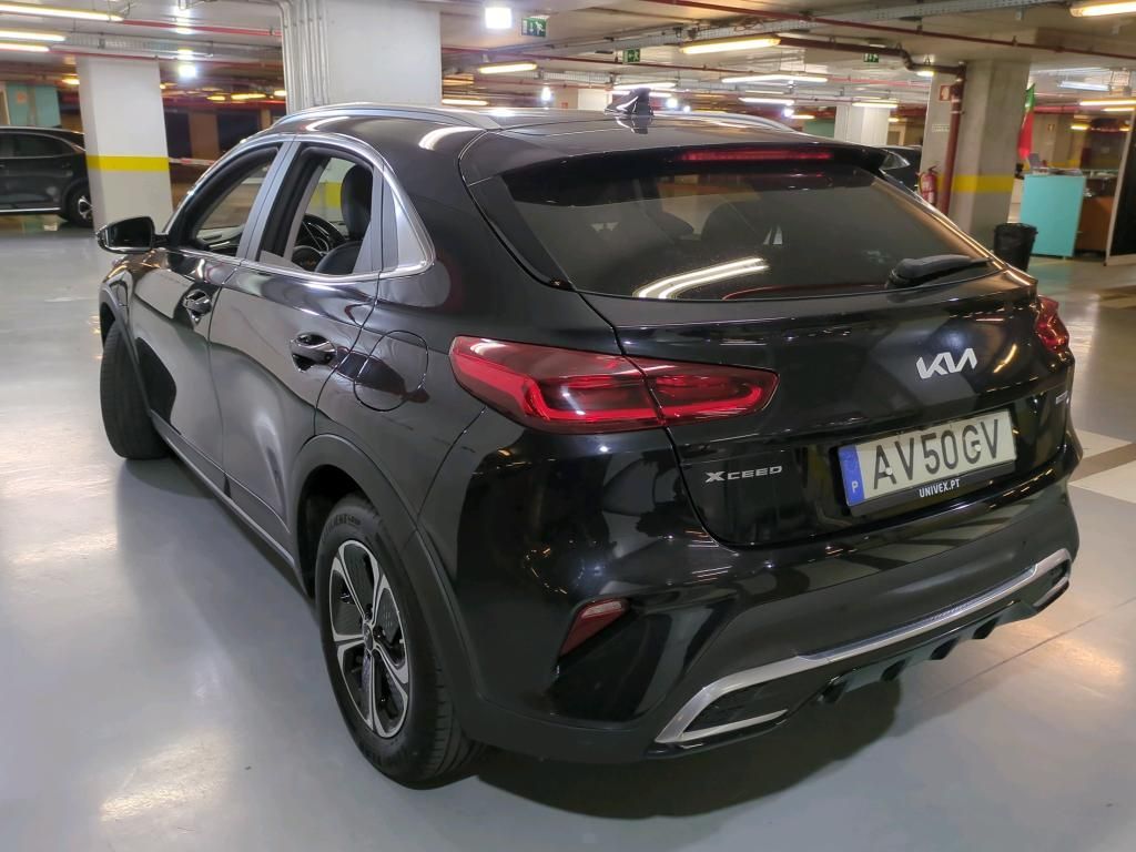 kia-xceed-2022-hibrido-a-gasolina-1580cc