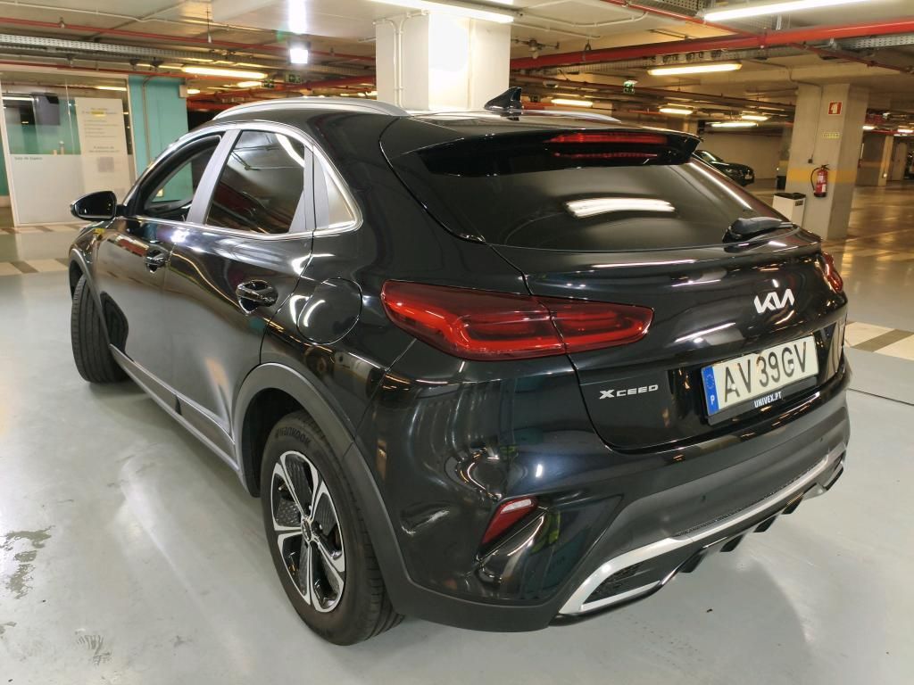 kia-xceed-2022-hibrido-a-gasolina-1580cc