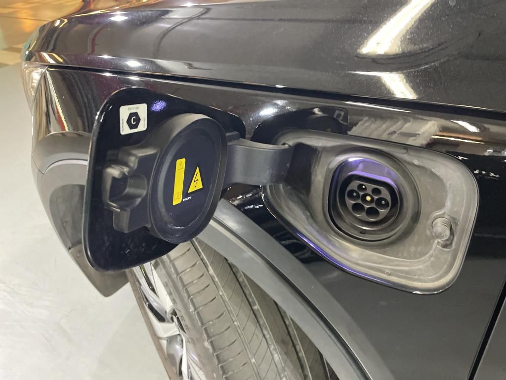 volvo-xc40-2022-hibrido-a-gasolina-1477cc
