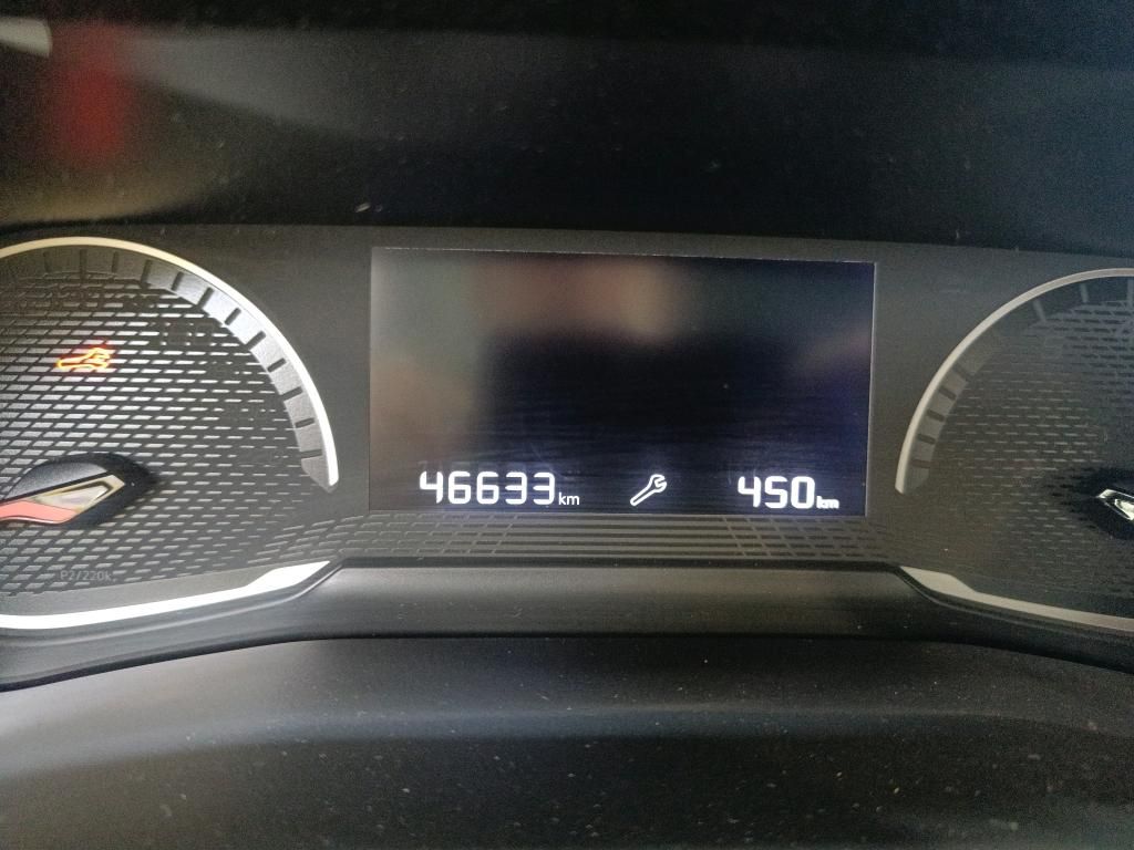peugeot-2008-2022-gasolina-1199cc