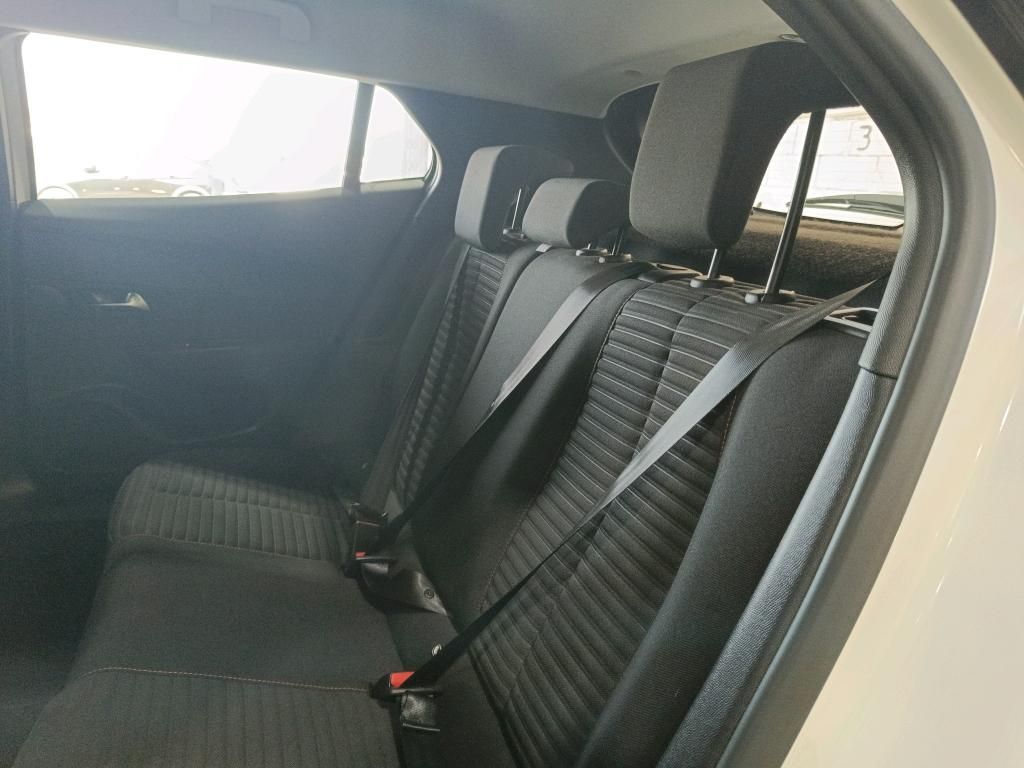 peugeot-2008-2022-gasolina-1199cc