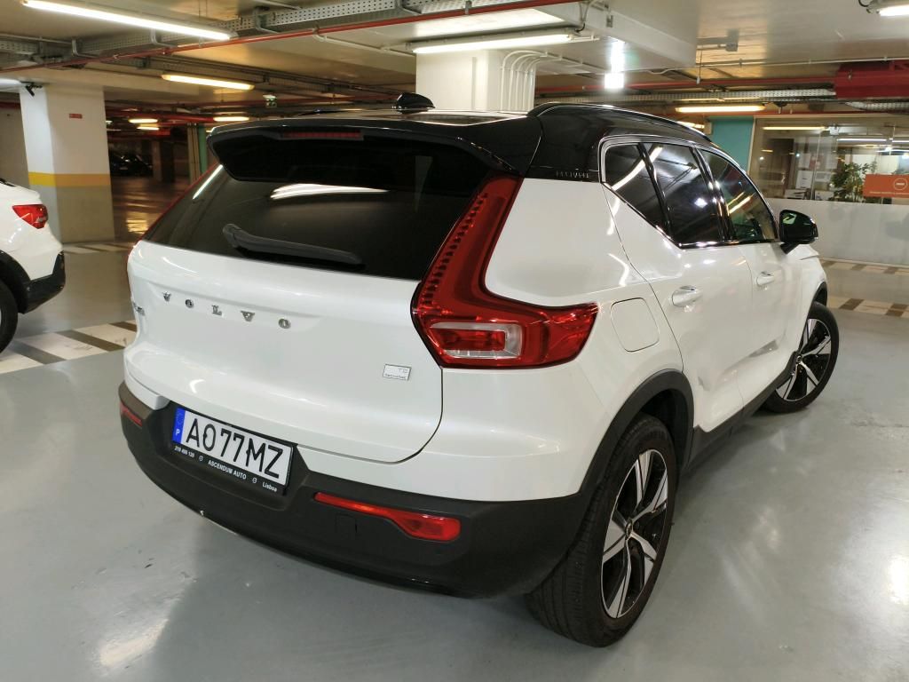 volvo-xc40-2022-hibrido-a-gasolina-1477cc