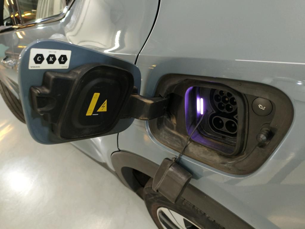 volvo-xc40-2022-eletrico-0cc