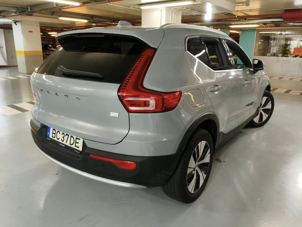 volvo-xc40-2023-hibrido-a-gasolina-1477cc