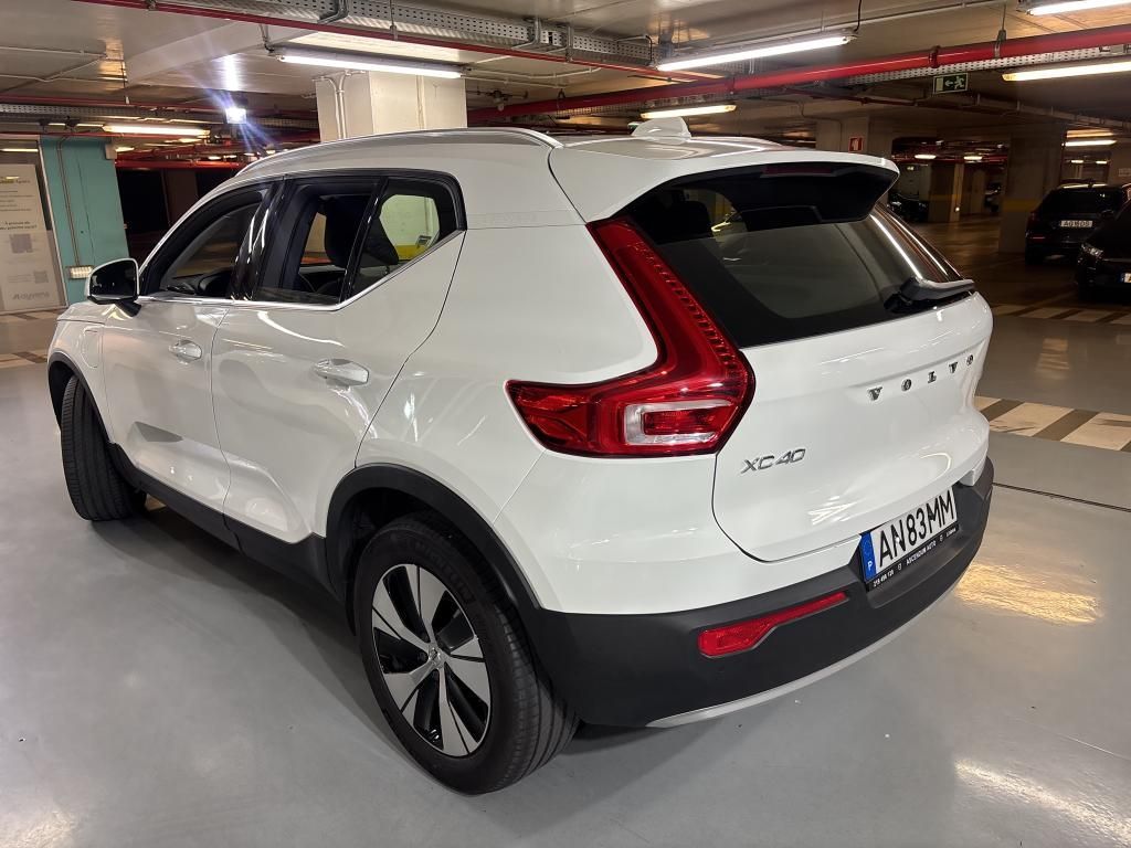 volvo-xc40-2022-hibrido-a-gasolina-1477cc