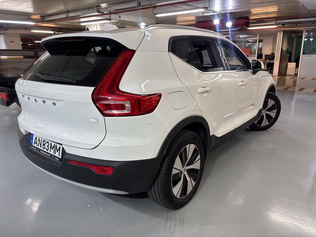 volvo-xc40-2022-hibrido-a-gasolina-1477cc