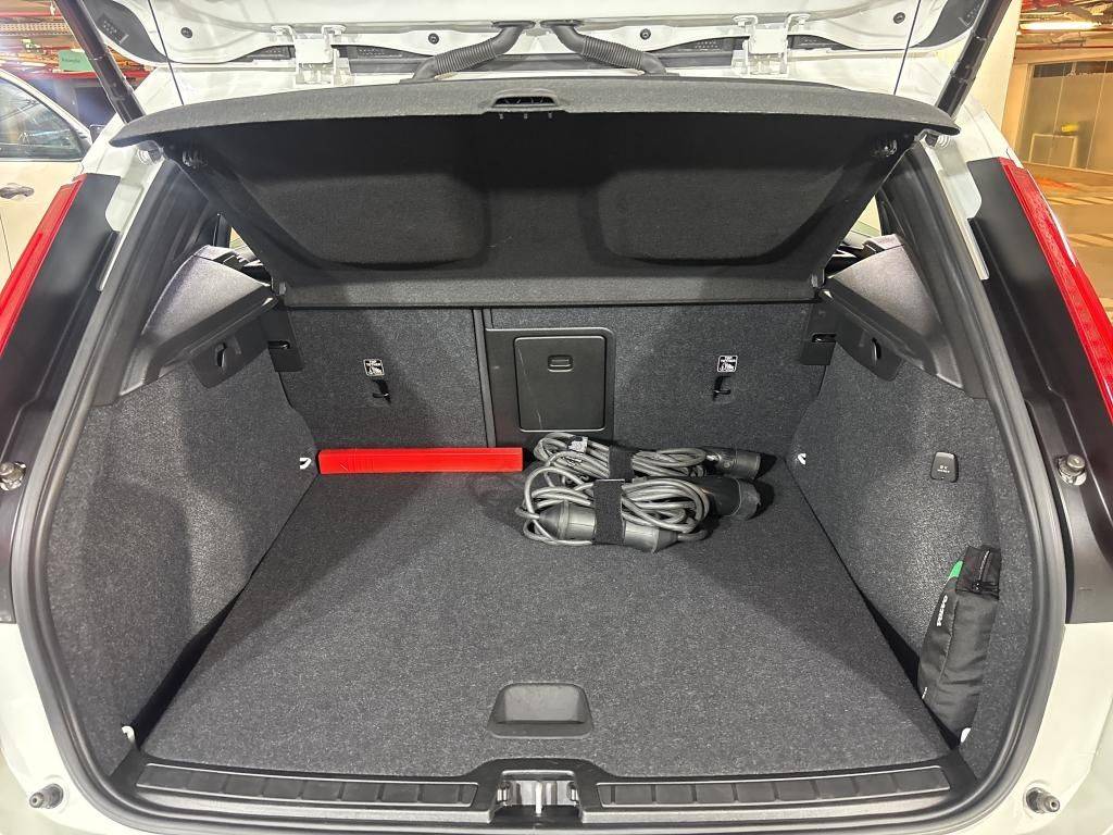 volvo-xc40-2022-hibrido-a-gasolina-1477cc