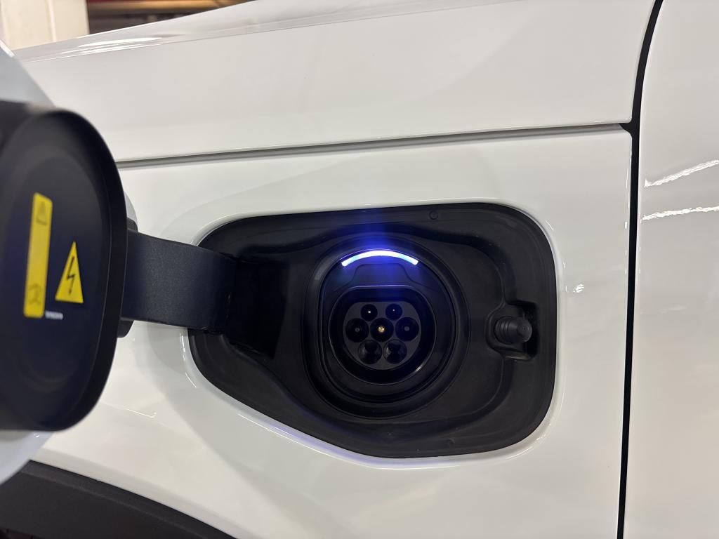 volvo-xc40-2022-hibrido-a-gasolina-1477cc