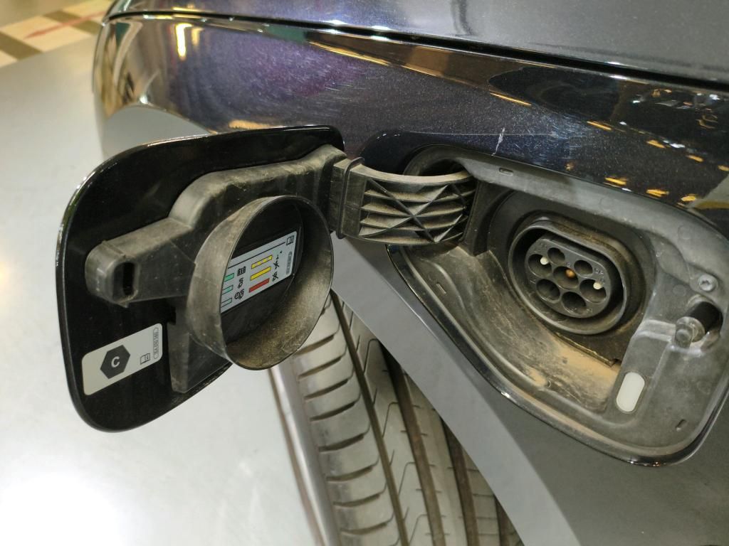 skoda-octavia-break-2023-hibrido-a-gasolina-1395cc