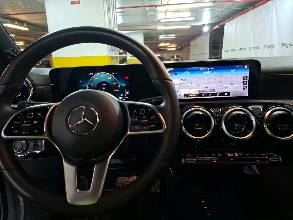 mercedes-benz-classe-a-2022-hibrido-a-gasolina-1332cc