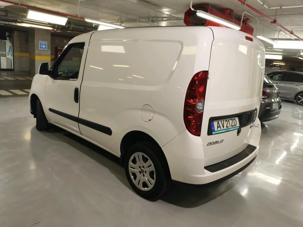 fiat-doblo-2023-diesel-1598cc