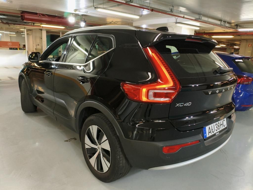 volvo-xc40-2022-hibrido-a-gasolina-1477cc