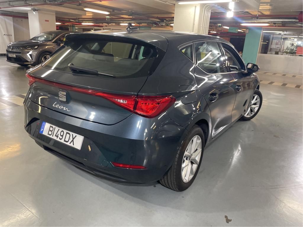 seat-leon-2024-gasolina-999cc