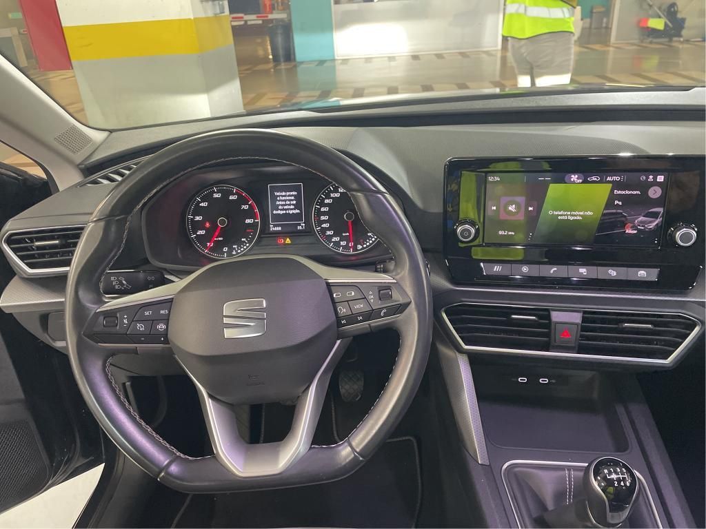 seat-leon-2024-gasolina-999cc