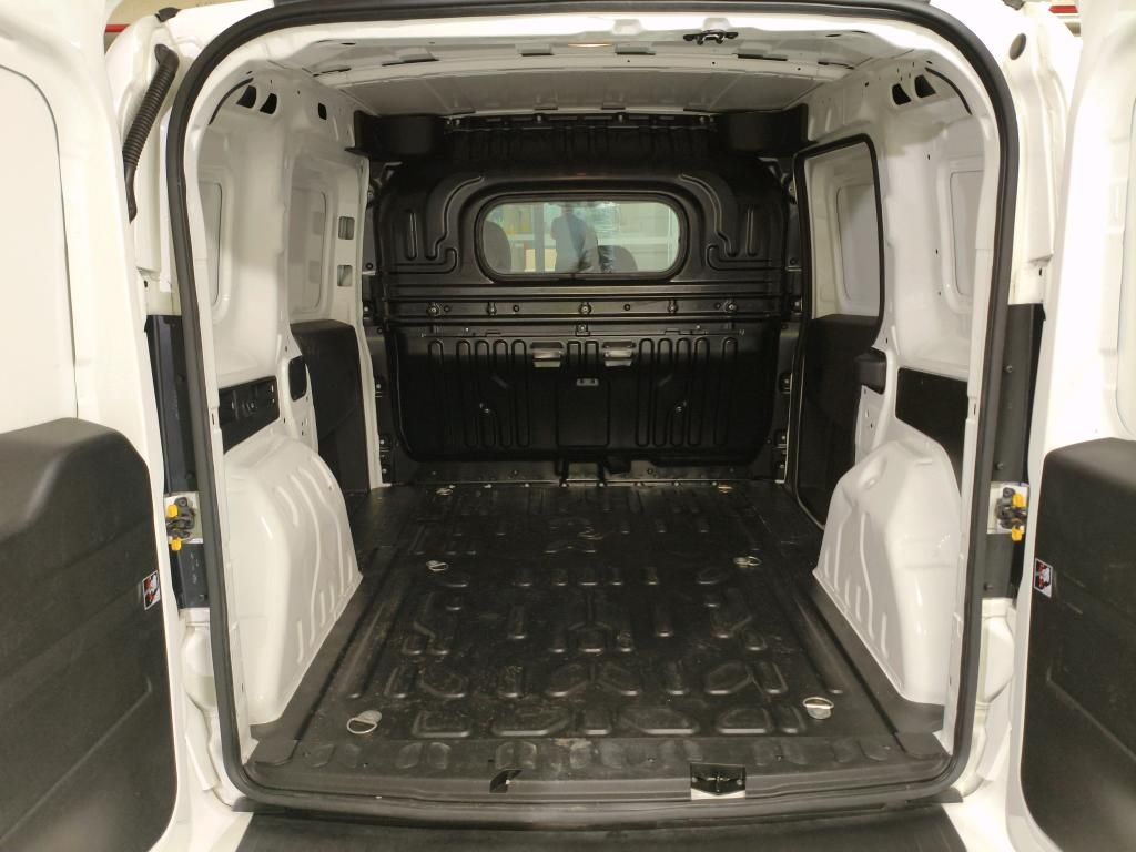 fiat-doblo-2023-diesel-1598cc