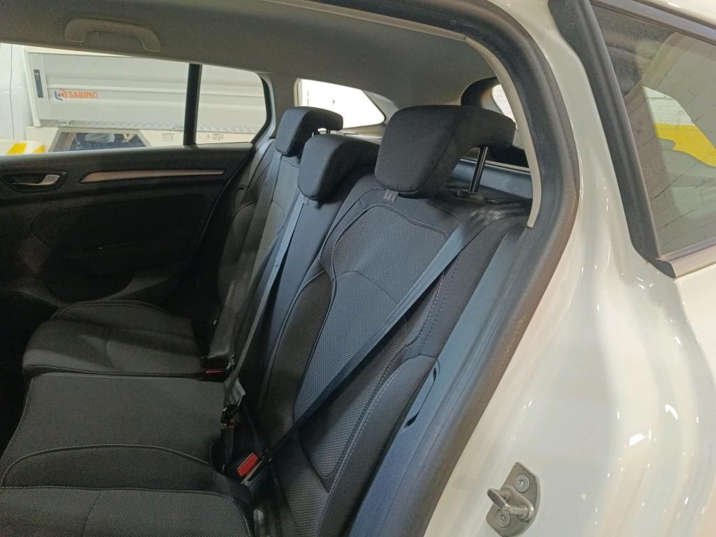 renault-megane-sport-tourer-2023-diesel-1461cc