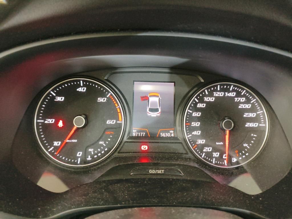 seat-leon-2020-diesel-1598cc