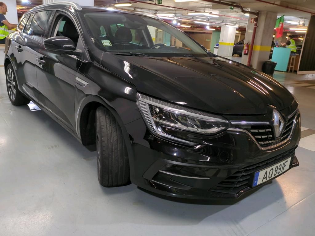 renault-megane-sport-tourer-2022-diesel-1461cc